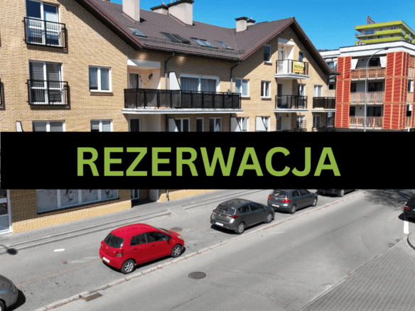 Zdjęcie bloku na ulicy Sobieskiego, w którym zostało zarezerwowane mieszkanie